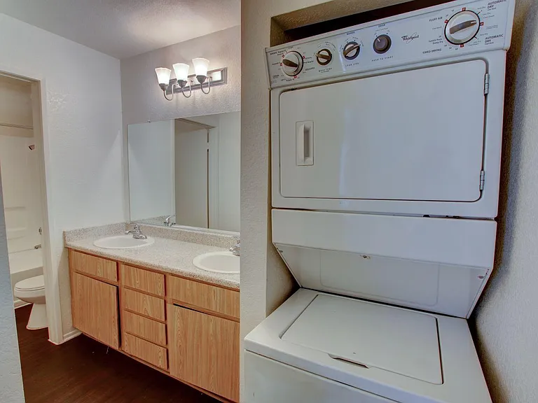 Oasis Townhomes — Photo 22
