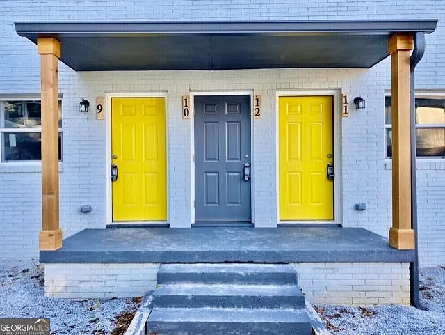 2 bed, 1.0 bath, 636 sqft, $1,295 — Photo 2