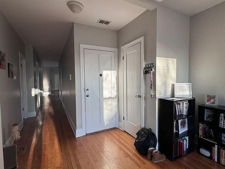 4655 N Drake Ave #2 — Photo 23