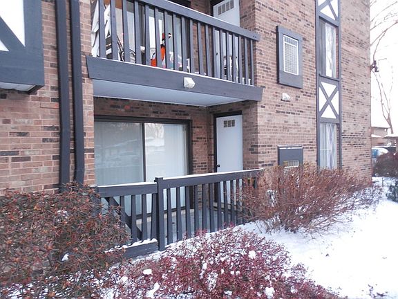 4th image of 4945 Regal Ct APT 213