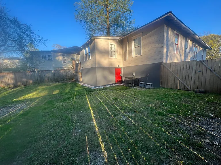 1843 Lakewood Ave SE — Photo 38