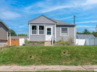 2132 W High St, Davenport, IA 52804