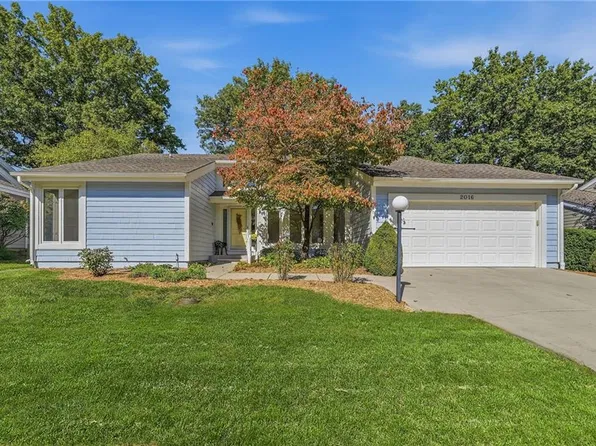 2016 W 123rd Ter, Leawood, KS 66209
