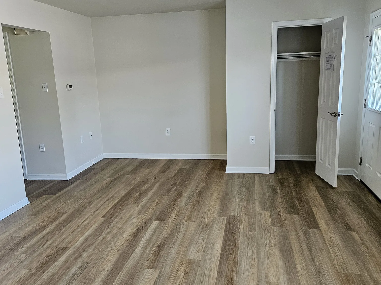 2 bed, 2.5 bath, 1450 sqft, $1,650 — Photo 2