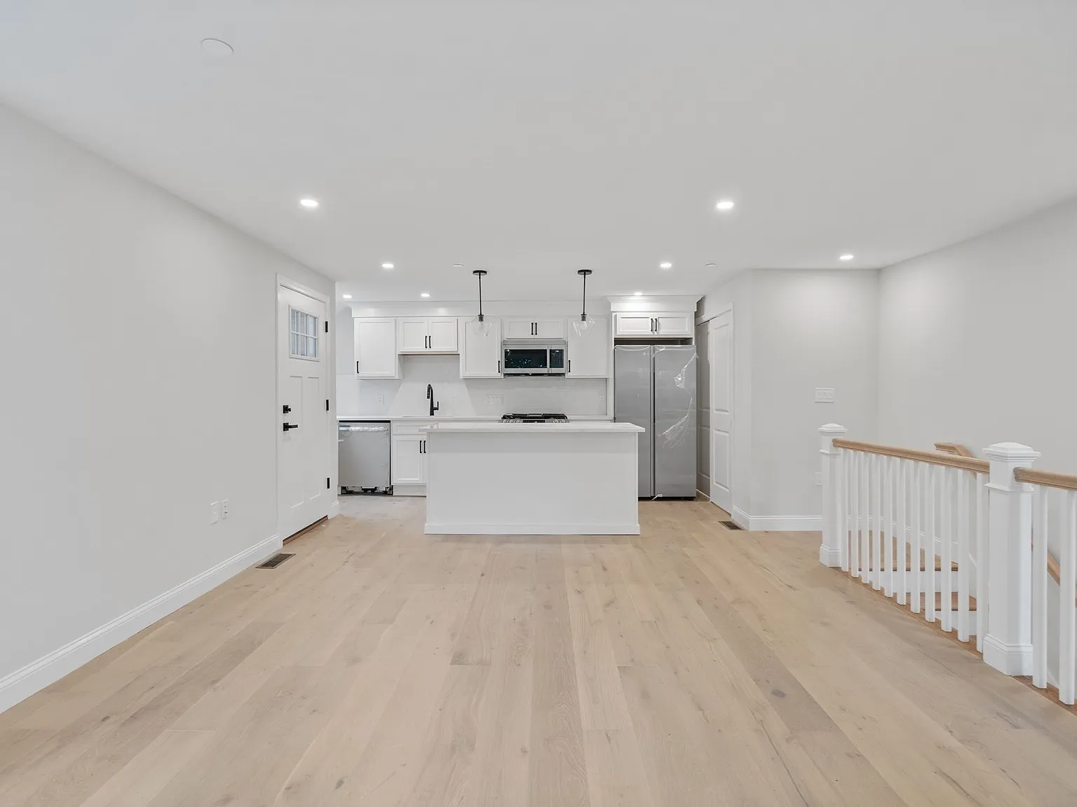 57 Nottinghill Rd — Photo 3