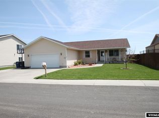 639 Willowridge Rd, Riverton, WY 82501