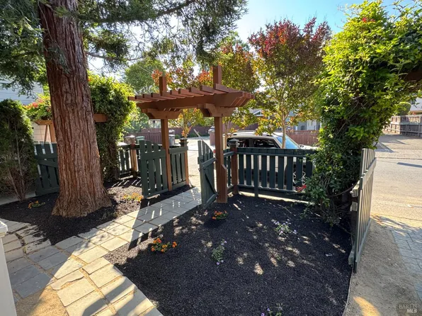 1529 San Anselmo Avenue #A - B, San Anselmo, CA 94960