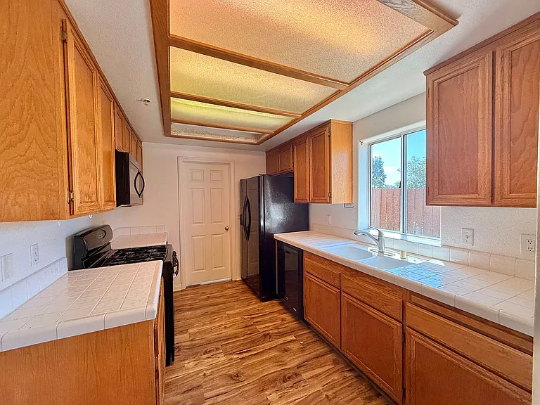 1413 Janis Lynn Ln — Photo 4