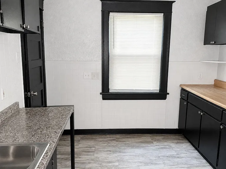 50-52 Winterroth St — Photo 10