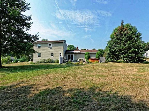 2nd image of 25 Baker Dr