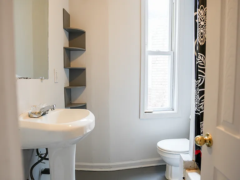 1412 E Lafayette Ave — Photo 15