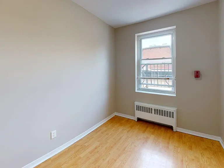 217 Laurier Ave E #6 — Photo 21