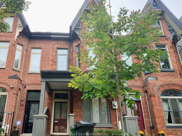 64 Robert St, Toronto, ON M5S 2K3