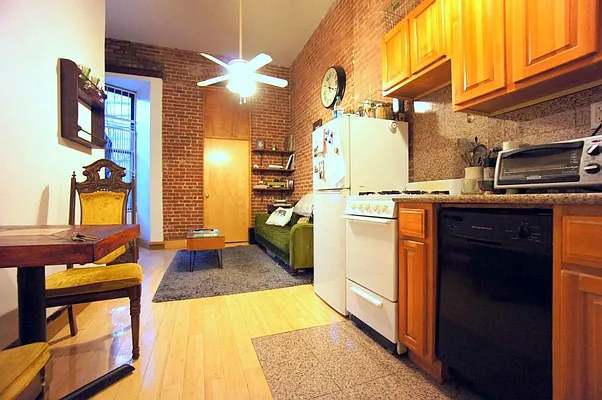 Rented by Compass | media 12