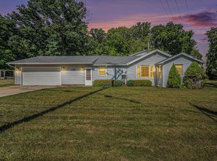 589 E 88th St, Newaygo, MI 49337