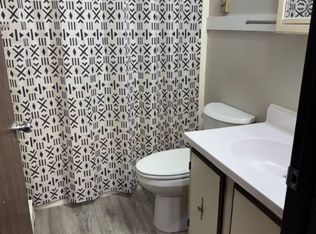 405 3rd Ave SW UNIT 2, Cascade, IA 52033