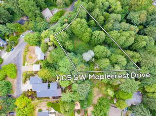 1103 SW Maplecrest Dr, Portland, OR 97219