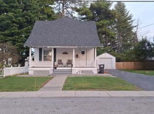 6 Foster Ave, Queensbury, NY 12804
