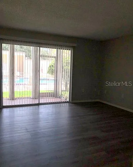 548 Orange Dr #14 — Photo 6