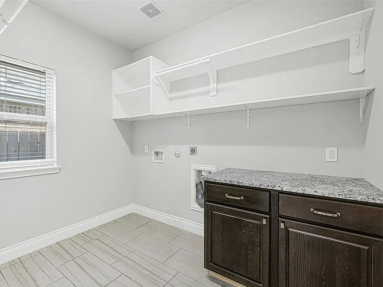 3430 Golden Cypress Ln — Photo 26
