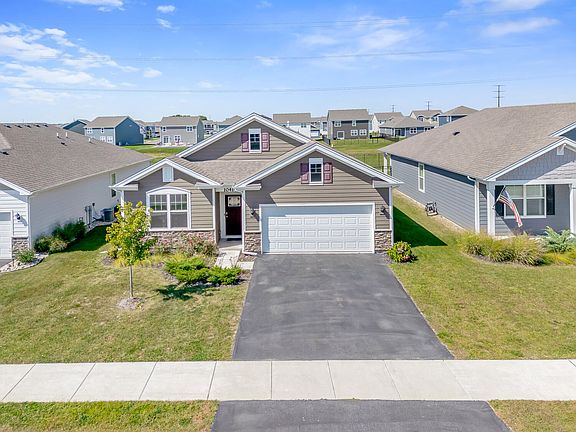 2nd image of 10414 Whitney Pl