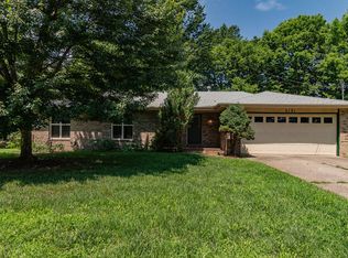 2131 S Farm Road 133, Springfield, MO 65807