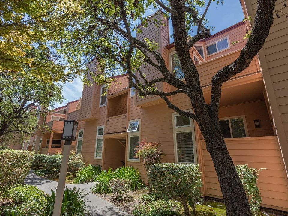 1st image of 5370 Borneo Cir