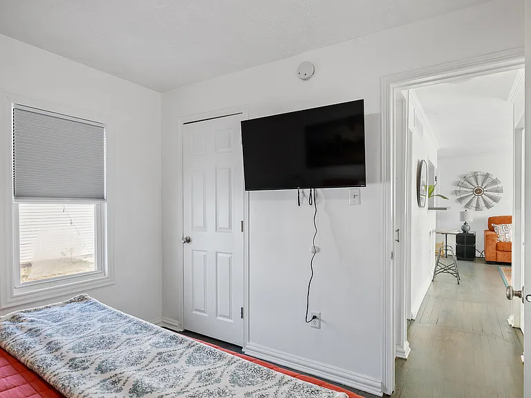 Weller Avenue La Porte In — Photo 8