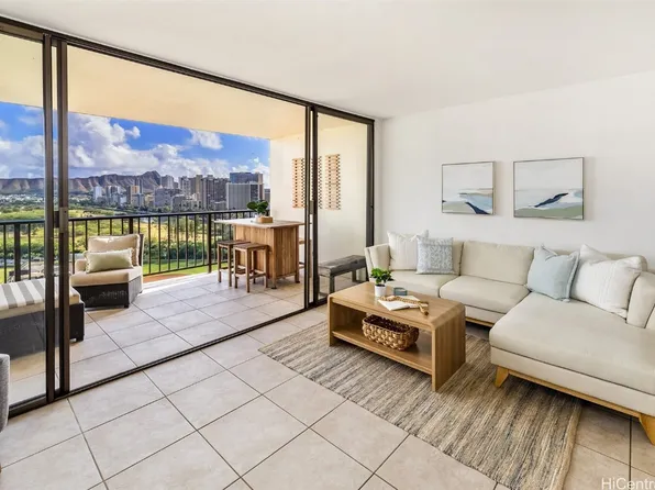 2444 Hihiwai St APT 1802, Honolulu, HI 96826