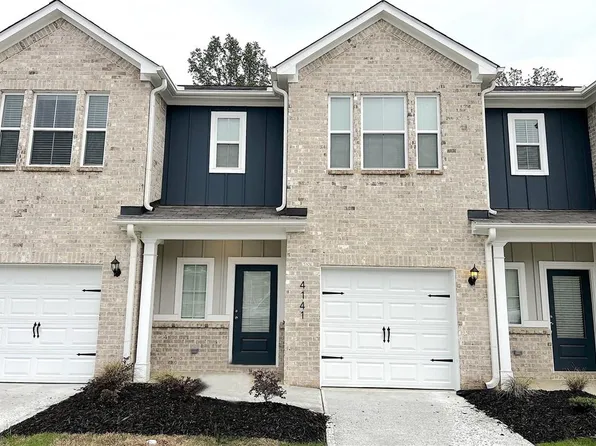 4141 Oakwood Terrace Ct, Oakwood, GA