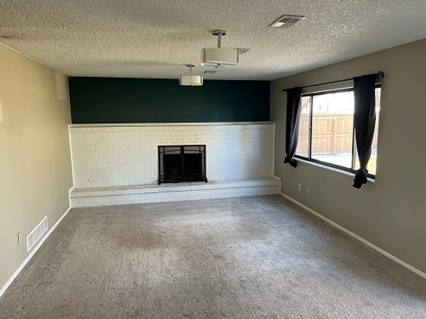 Room for Everyone 5 Bedroom Fort Collins Home — Photo 2