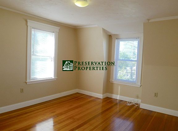 4th image of 10 Gilbert St