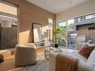 364 E 23rd Ave #2, Vancouver, BC V5V 1X5