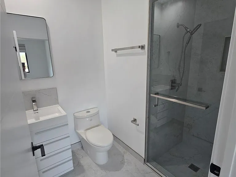 8613 Oakdale Ave — Photo 15
