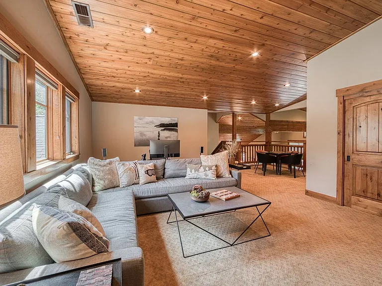 11570 Stillwater Ct — Photo 24