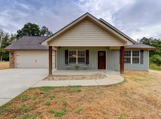 123 Stowers Dr, Corryton, TN 37721