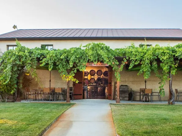 21215 Shenandoah School Road, Plymouth, CA 95669