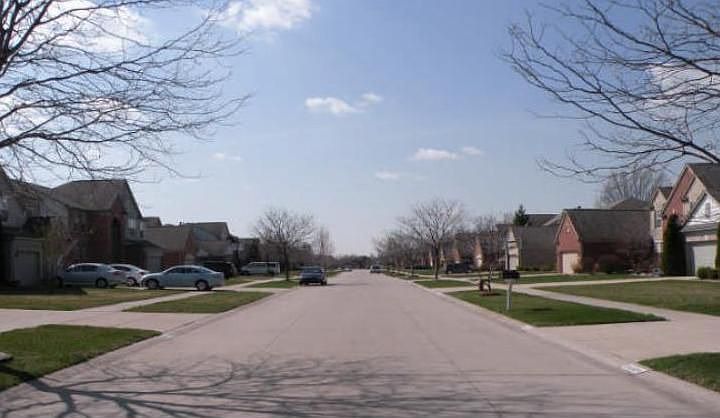 2nd image of 34603 Fontana Dr