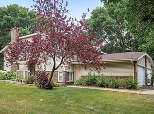 6108 Creek View Trl, Minnetonka, MN 55345