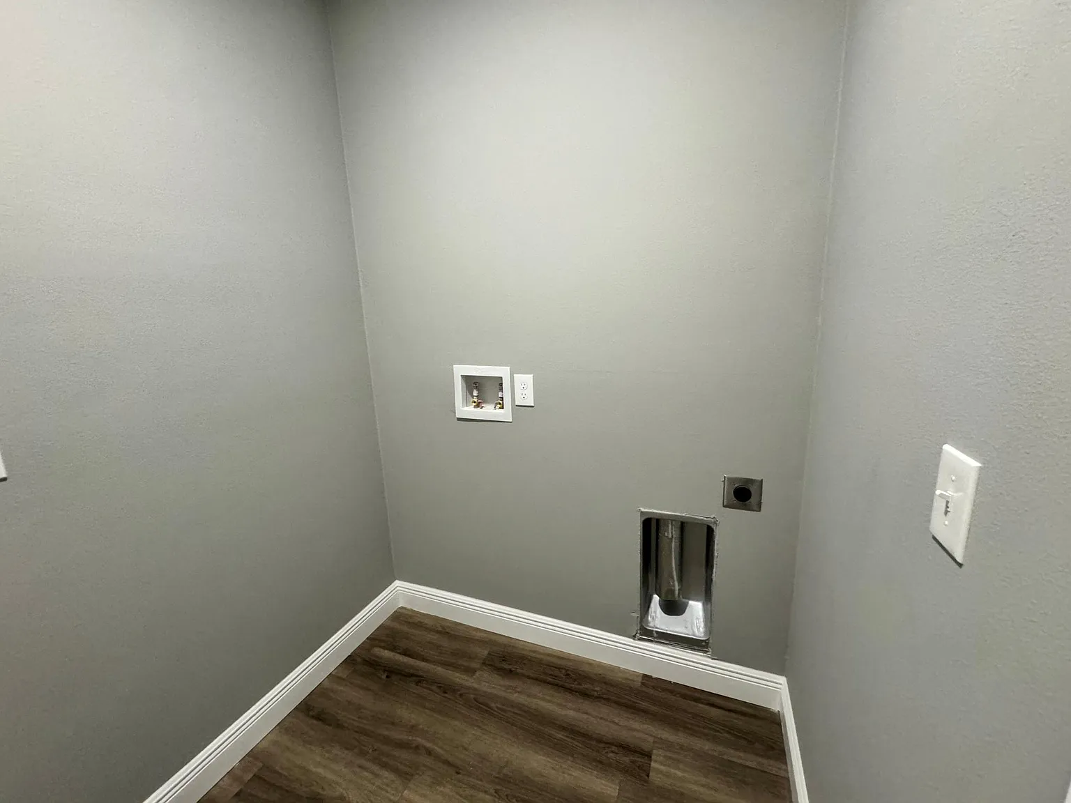 3 bed, 1444 sqft, $2,500 — Photo 2