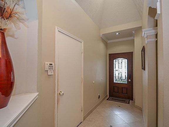 4th image of 8219 Aliso Canyon Ln