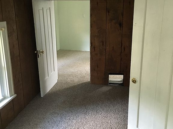 Walk through to bedroom