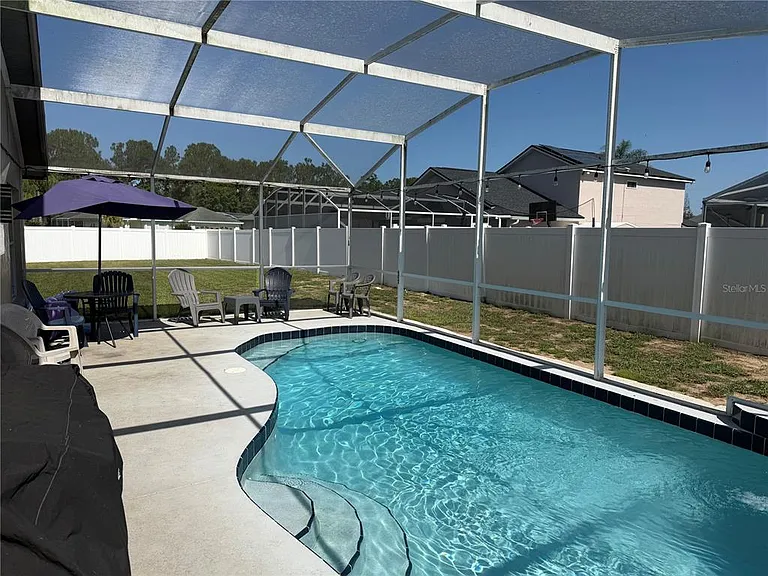 Picadilly Cir — Photo 13
