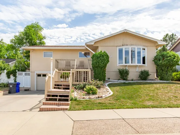 2302 Arrowhead Dr, Rapid City, SD 57702