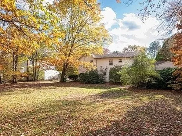 107 Richard Rd, Holliston, MA 01746