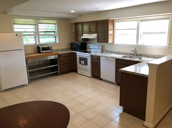 1712 Merrifields Dr #1, Silver Spring, MD 20906