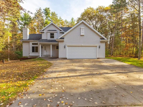 N2734 Stanley Ln, Marinette, WI 54143