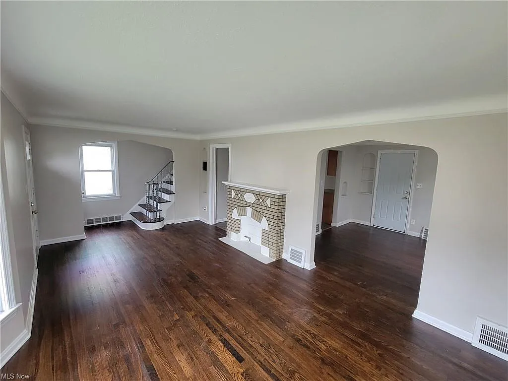 3 bed, 1196 sqft, $1,450 — Photo 4
