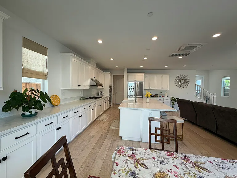 5889 Abbott St — Photo 7