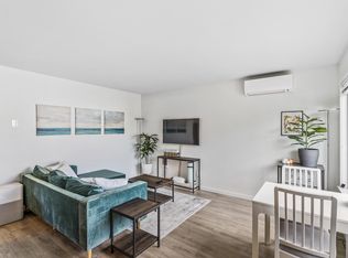 2478 NW Savier St APT 4, Portland, OR 97210